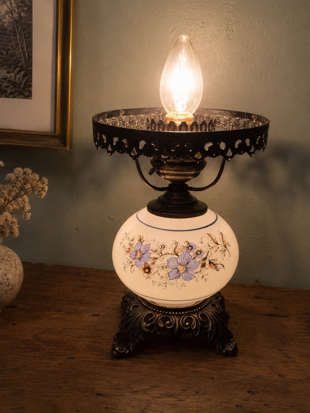 Vintage Floral Milk Glass Electric Hurricane Parlor Lamp 3-Way Light Settings